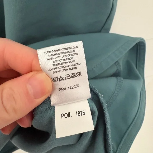 Figs Rafaela Oversized Scrub Top - Picture 8 of 8